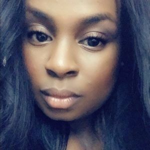 Meet your Posher, Fabienne